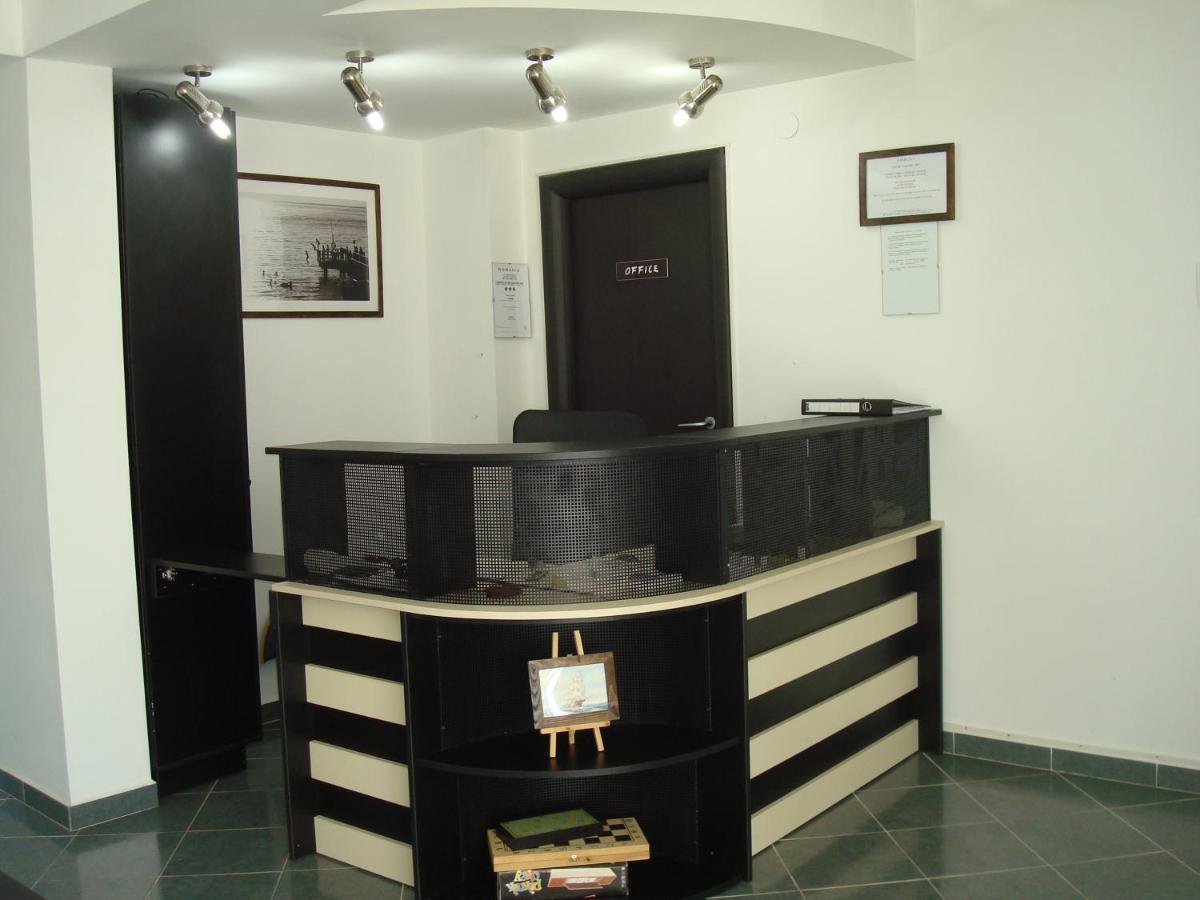 Pension Oasis Costinesti Bagian luar foto